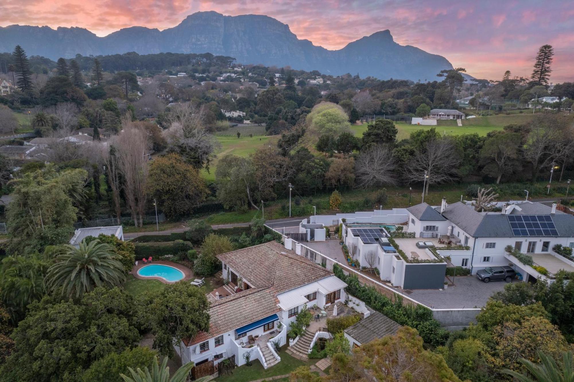 Hillingdale On Alexandra Hotel Cape Town Bagian luar foto